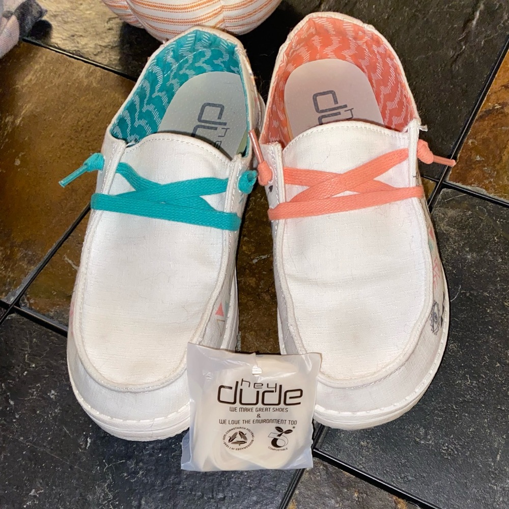 Hey Dude Wendy doodle shoes